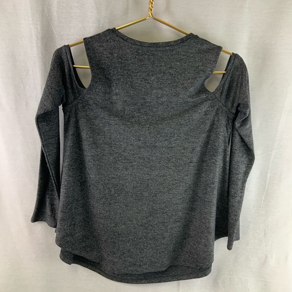 LOFT Gray Cold Shoulder Top Size S - Picture 2 of 5